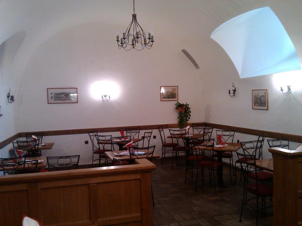 Penzion S Restauraci "U Mlyna Com" Litovel Exterior foto